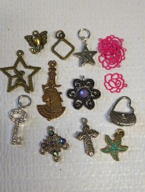 ❤️3/$10❤️P56 Mixed Jewelry Charms Lot - Gold, Silver, Pink, Teal Accents